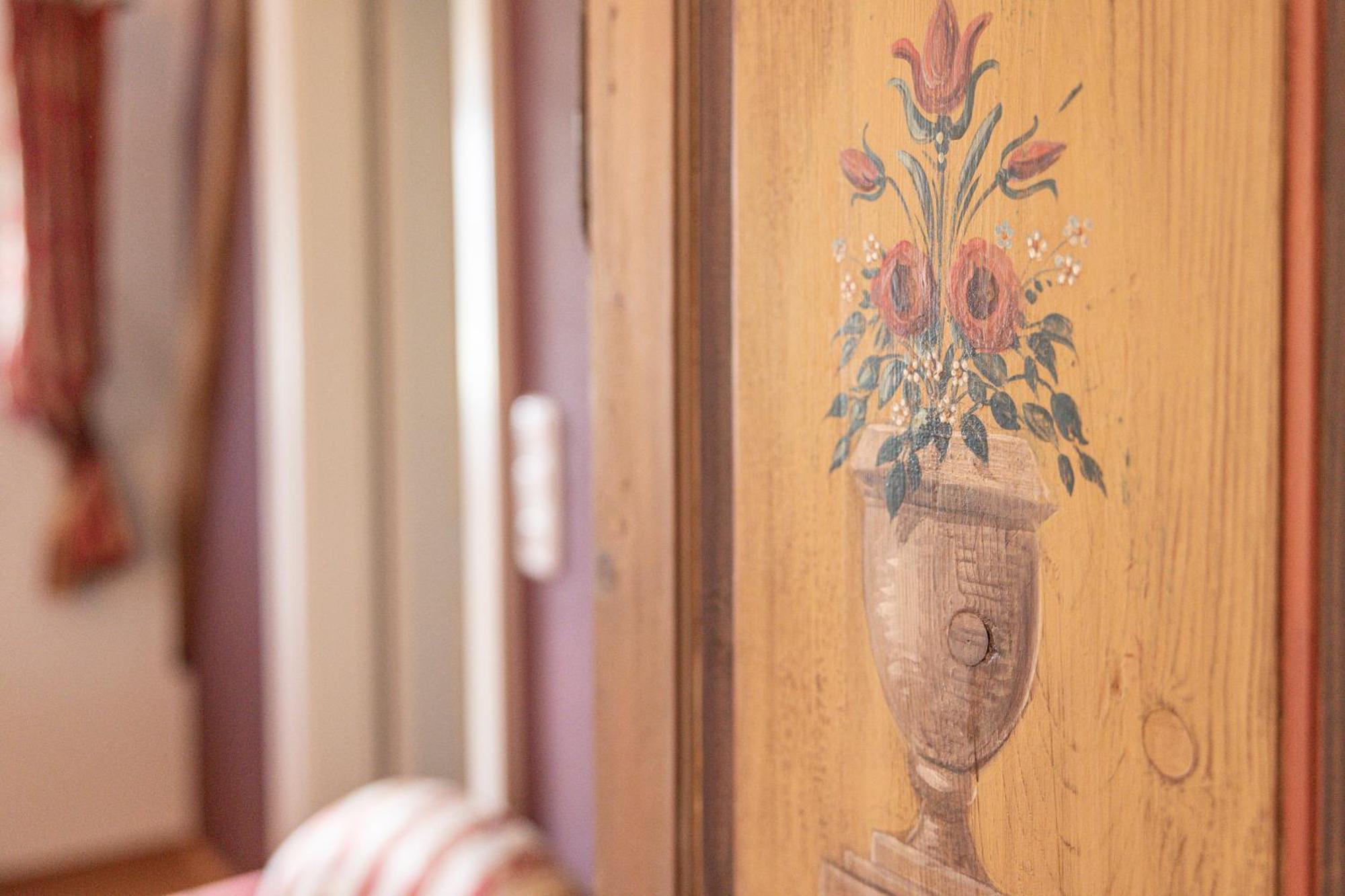 Aparthotel Ansitz Felsenheim レルモース エクステリア 写真